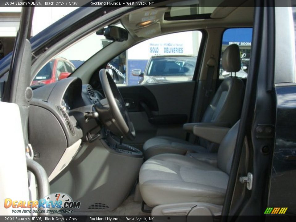 2004 Saturn VUE V6 Black Onyx / Gray Photo #10