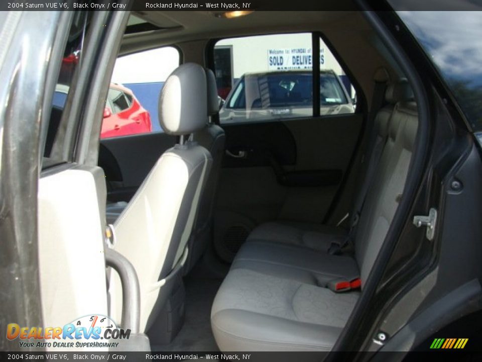 2004 Saturn VUE V6 Black Onyx / Gray Photo #17