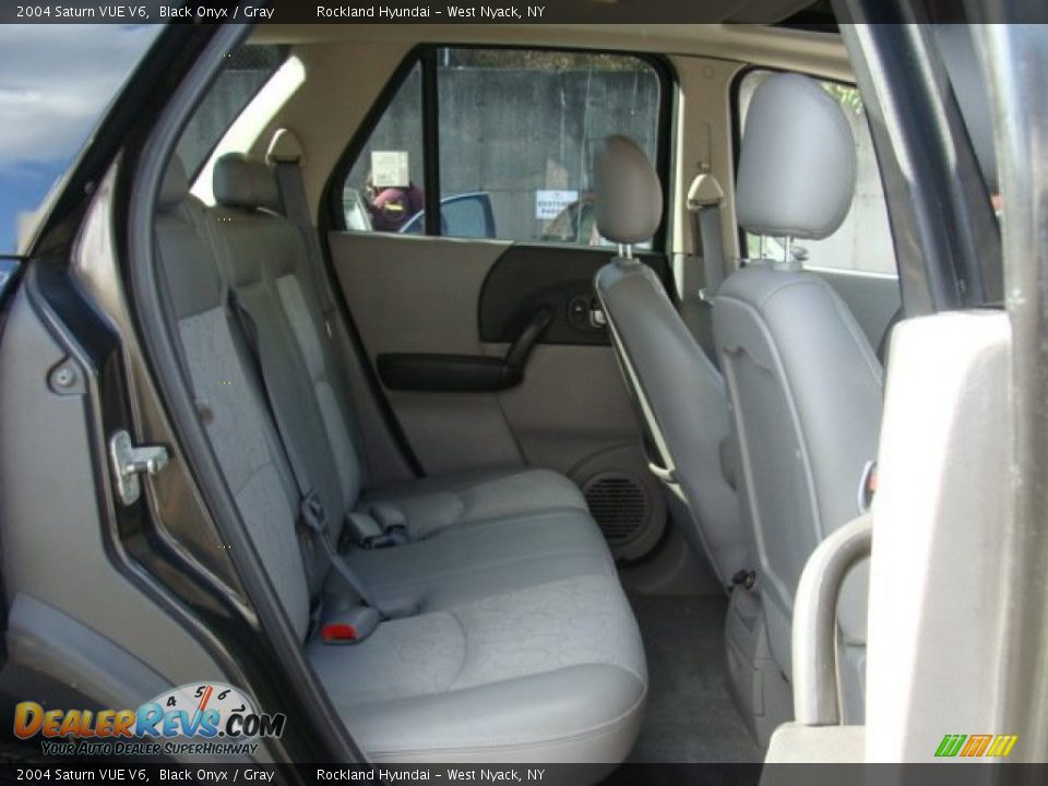 2004 Saturn VUE V6 Black Onyx / Gray Photo #20