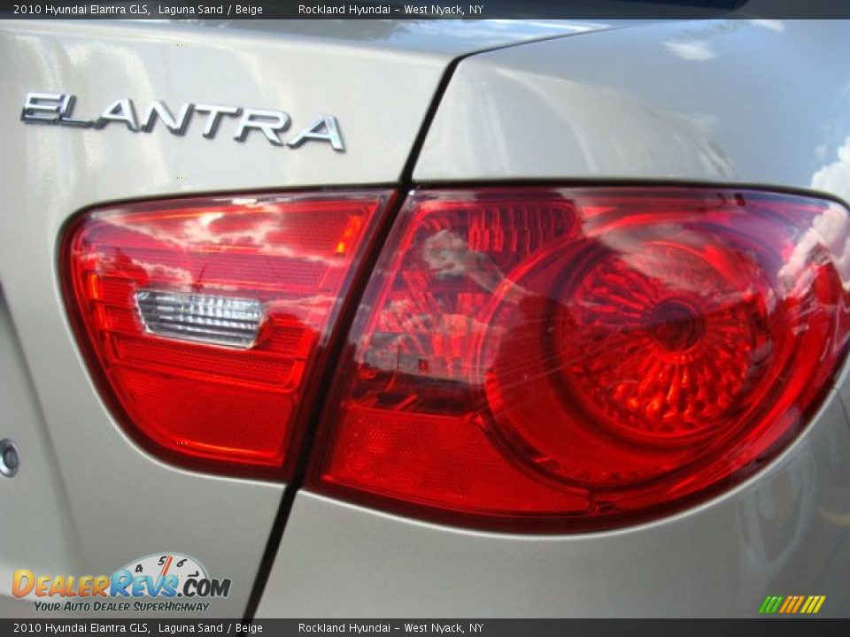 2010 Hyundai Elantra GLS Laguna Sand / Beige Photo #21