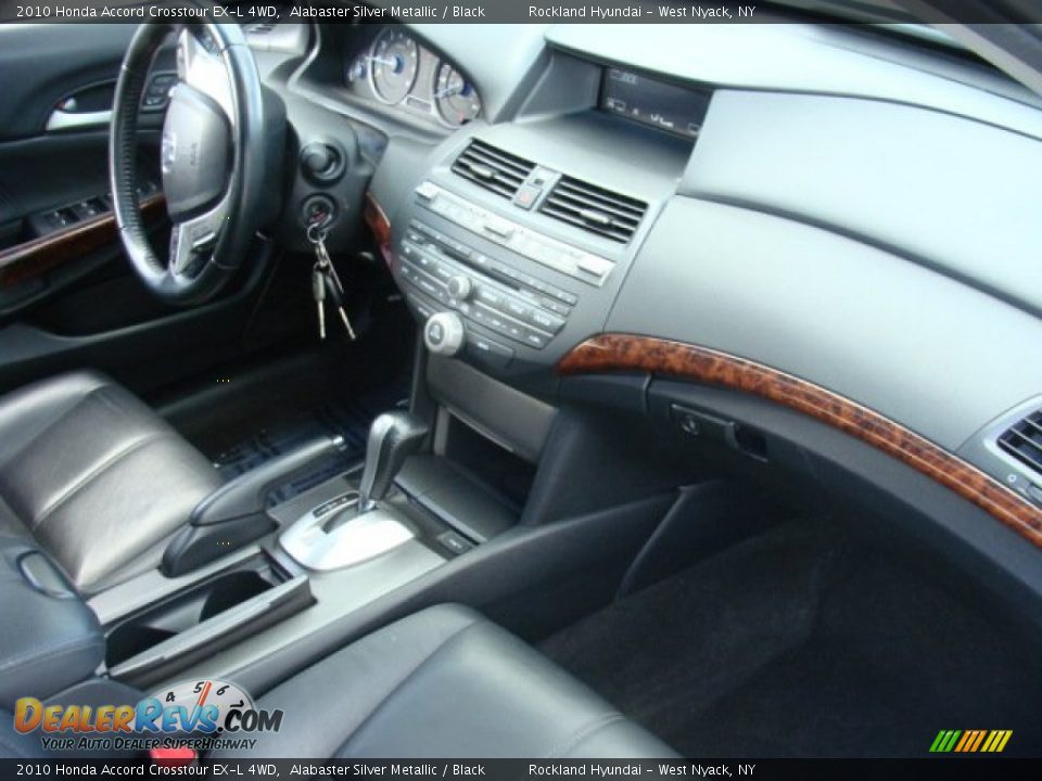 2010 Honda Accord Crosstour EX-L 4WD Alabaster Silver Metallic / Black Photo #24