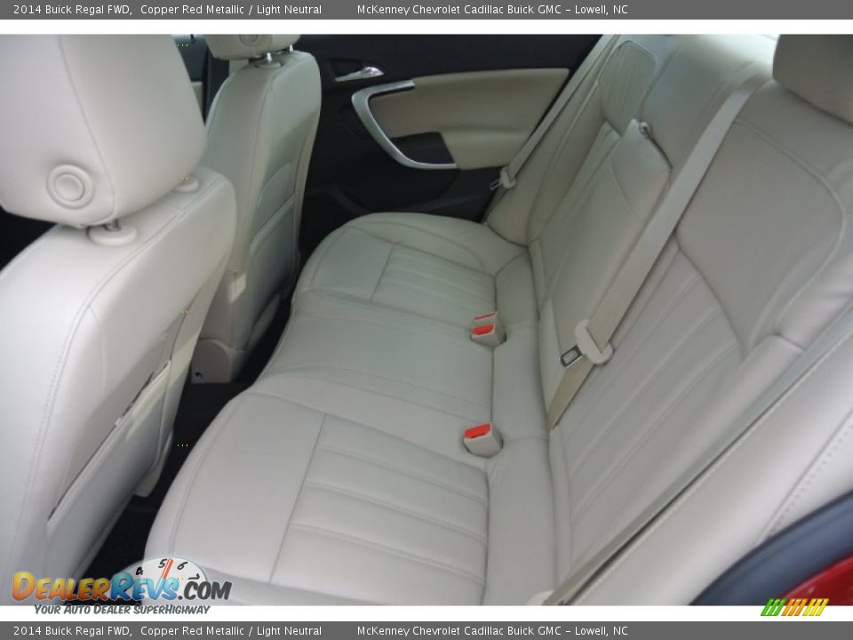 Rear Seat of 2014 Buick Regal FWD Photo #17