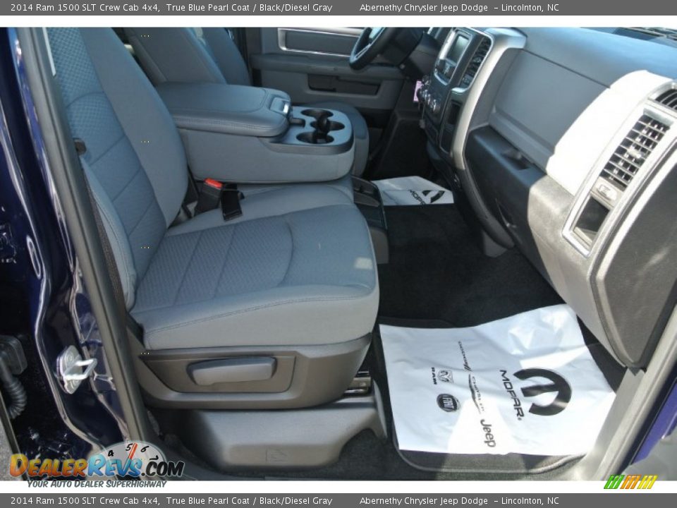 2014 Ram 1500 SLT Crew Cab 4x4 True Blue Pearl Coat / Black/Diesel Gray Photo #15