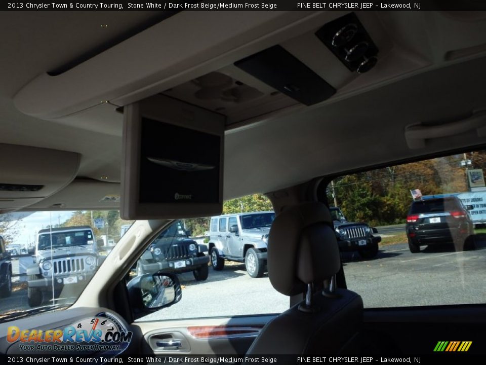 2013 Chrysler Town & Country Touring Stone White / Dark Frost Beige/Medium Frost Beige Photo #15