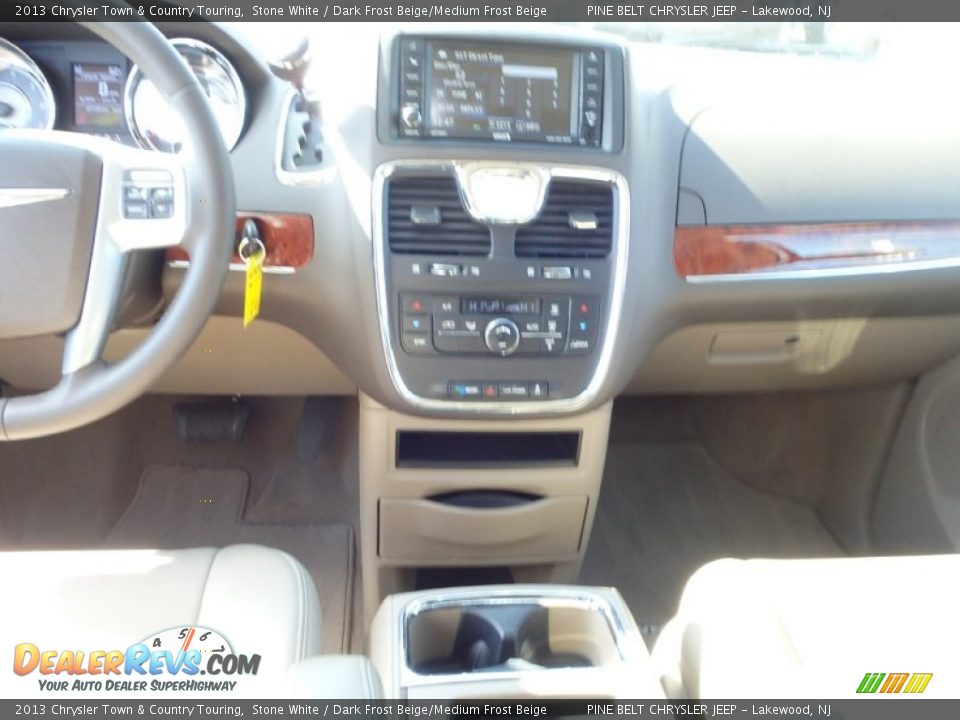 2013 Chrysler Town & Country Touring Stone White / Dark Frost Beige/Medium Frost Beige Photo #16