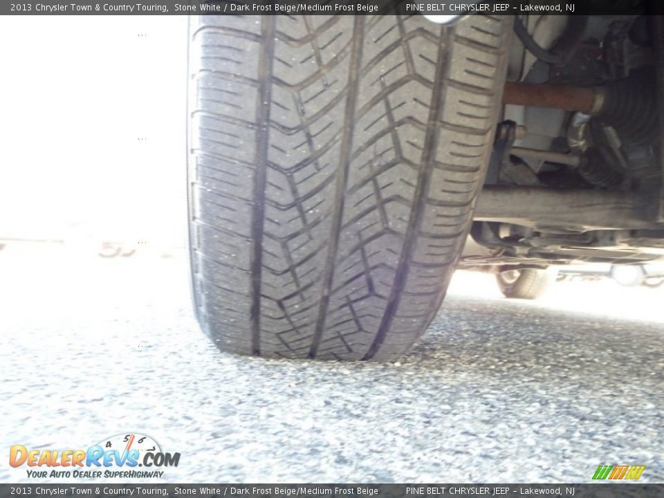 2013 Chrysler Town & Country Touring Stone White / Dark Frost Beige/Medium Frost Beige Photo #23