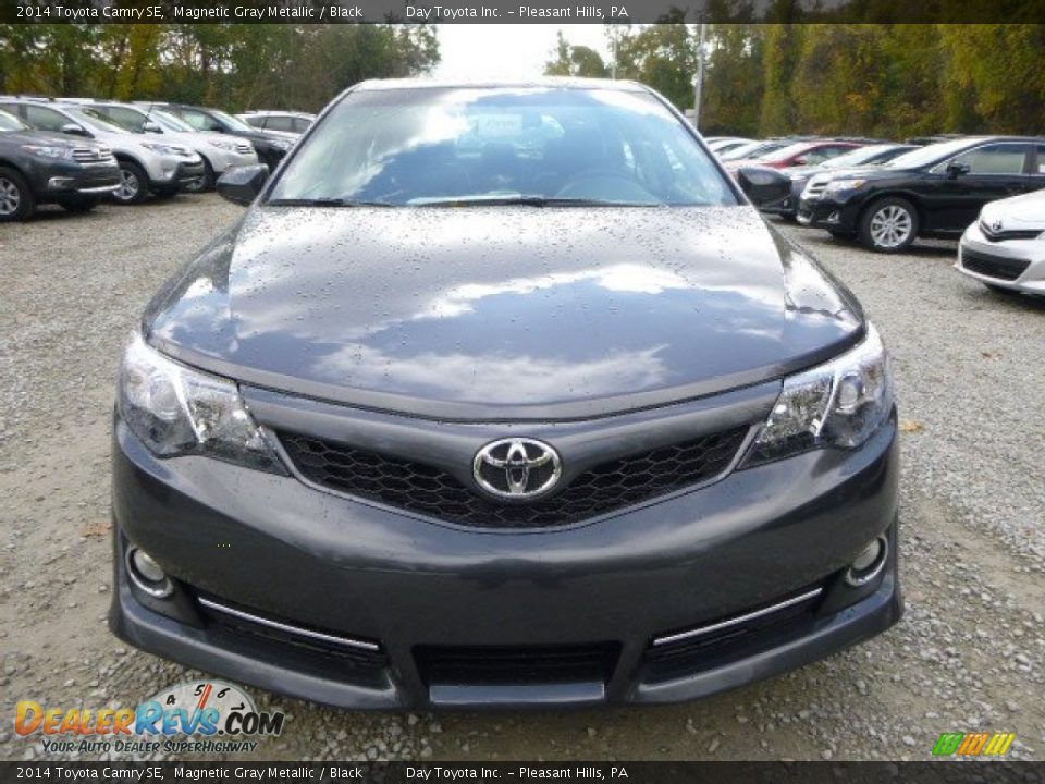 2014 Toyota Camry SE Magnetic Gray Metallic / Black Photo #8
