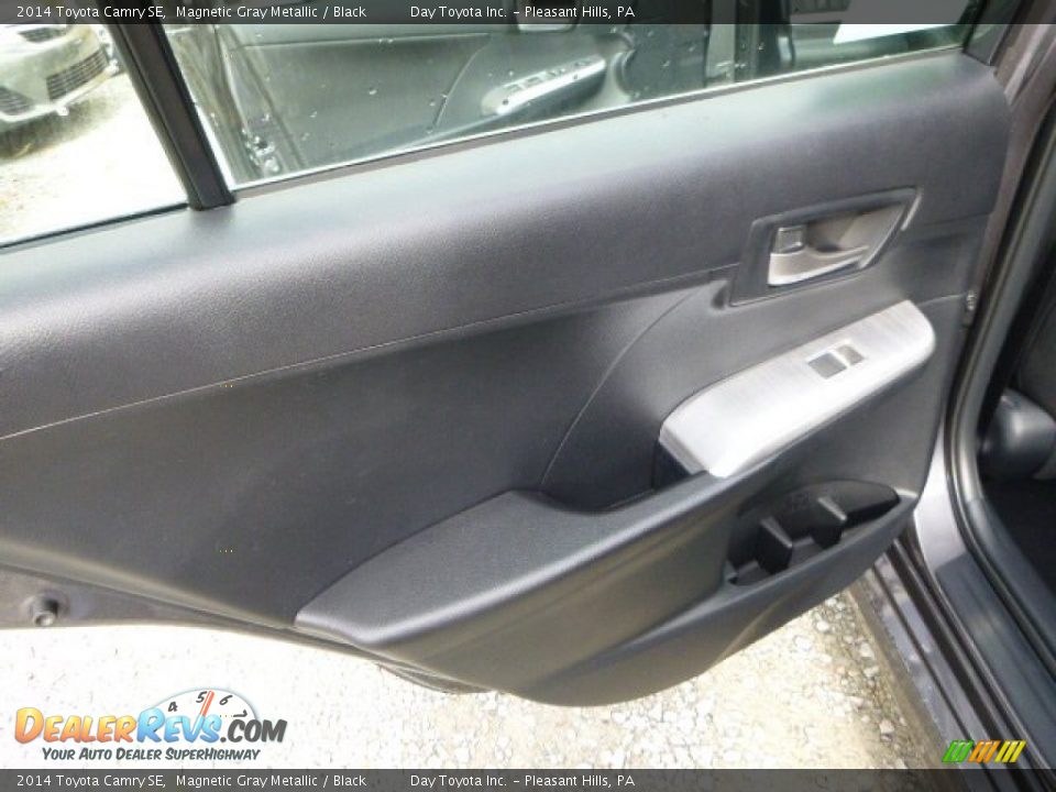 2014 Toyota Camry SE Magnetic Gray Metallic / Black Photo #13