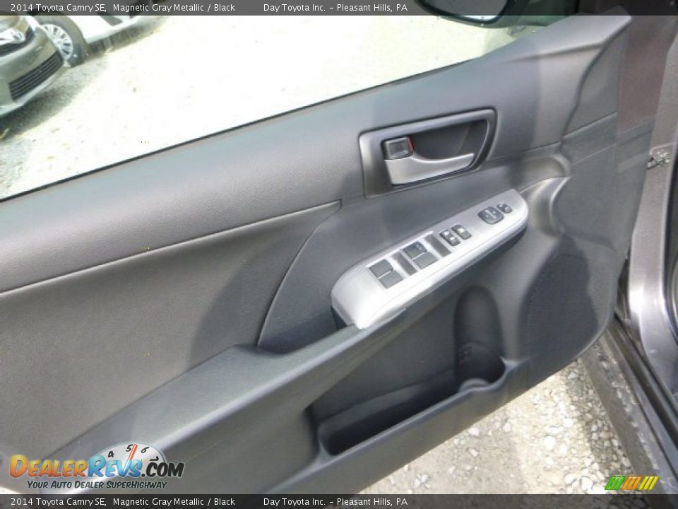 2014 Toyota Camry SE Magnetic Gray Metallic / Black Photo #14