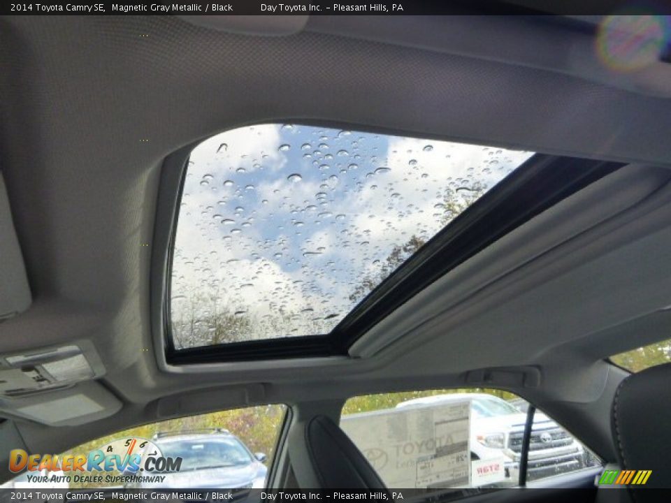 2014 Toyota Camry SE Magnetic Gray Metallic / Black Photo #16