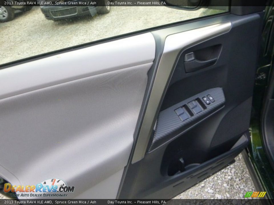 2013 Toyota RAV4 XLE AWD Spruce Green Mica / Ash Photo #14