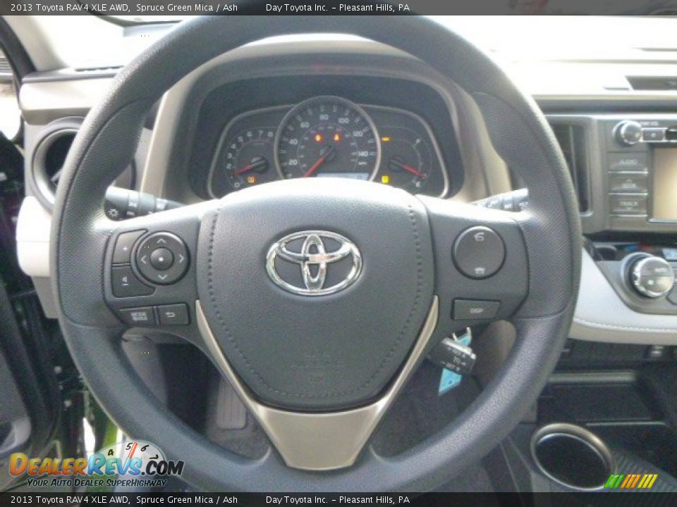 2013 Toyota RAV4 XLE AWD Spruce Green Mica / Ash Photo #17