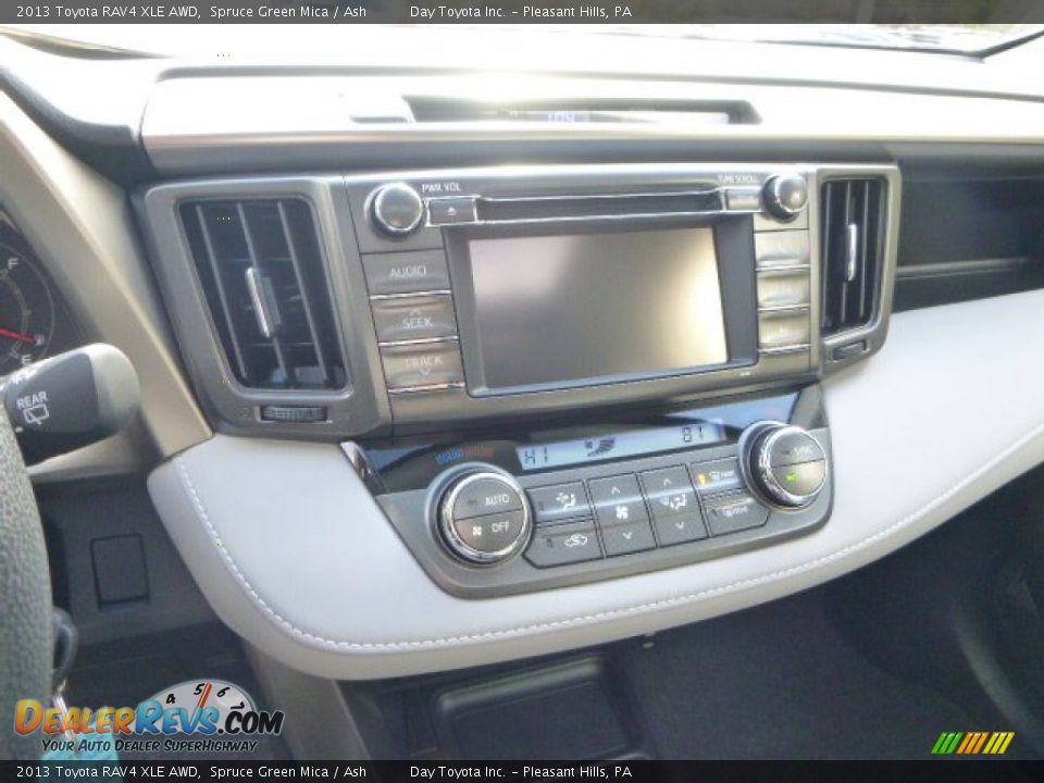 2013 Toyota RAV4 XLE AWD Spruce Green Mica / Ash Photo #18