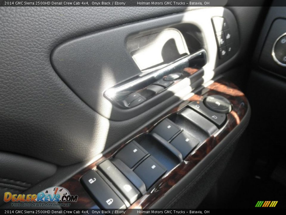 2014 GMC Sierra 2500HD Denali Crew Cab 4x4 Onyx Black / Ebony Photo #16