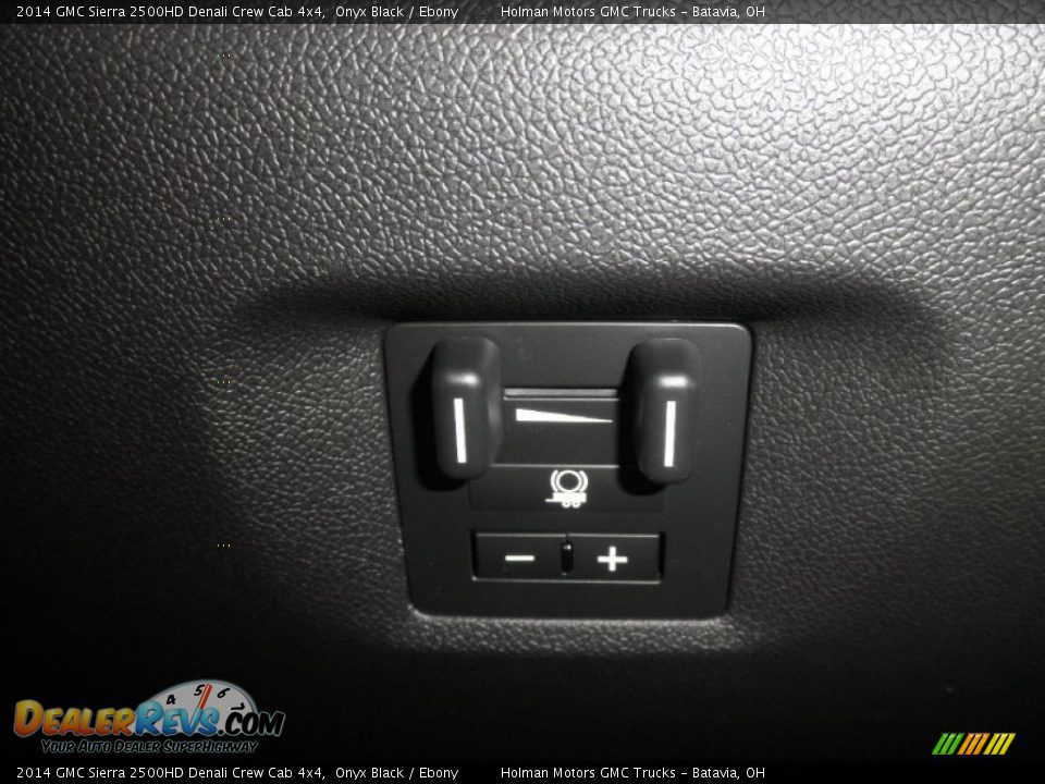 2014 GMC Sierra 2500HD Denali Crew Cab 4x4 Onyx Black / Ebony Photo #18