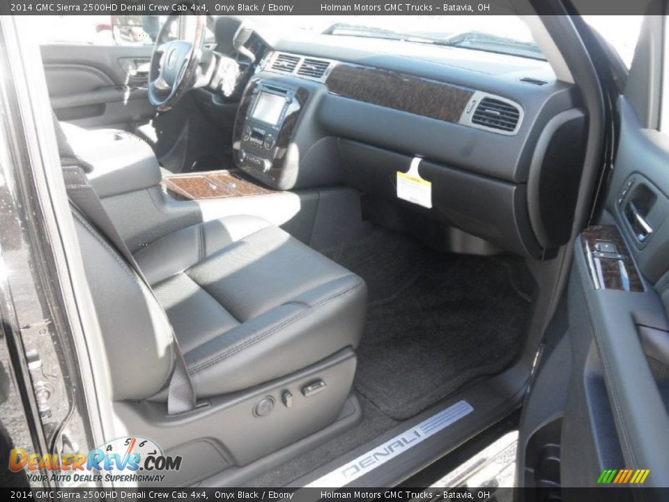2014 GMC Sierra 2500HD Denali Crew Cab 4x4 Onyx Black / Ebony Photo #30