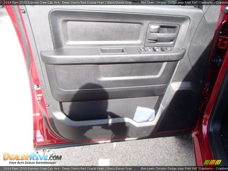 2014 Ram 1500 Express Crew Cab 4x4 Deep Cherry Red Crystal Pearl / Black/Diesel Gray Photo #11