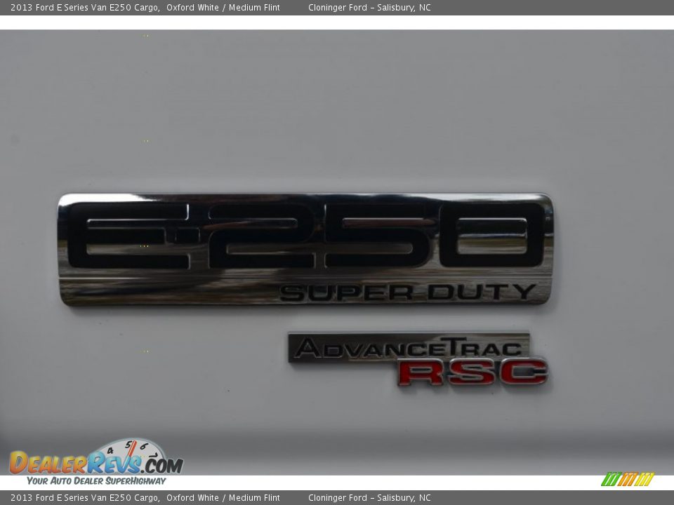 2013 Ford E Series Van E250 Cargo Oxford White / Medium Flint Photo #21