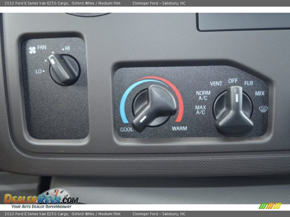 2013 Ford E Series Van E250 Cargo Oxford White / Medium Flint Photo #23