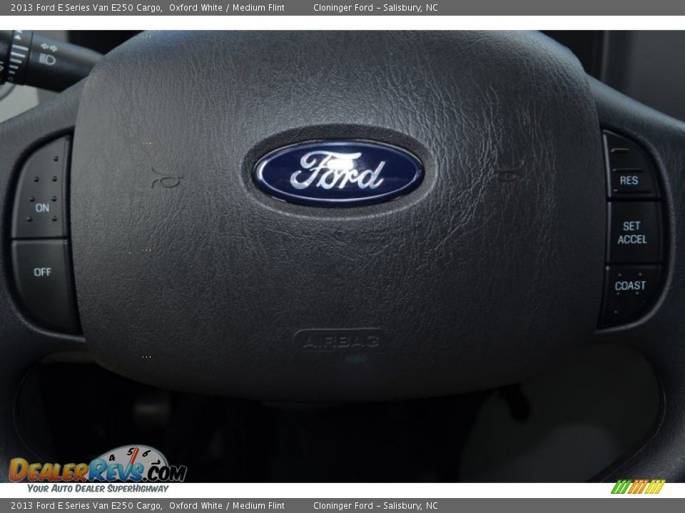 2013 Ford E Series Van E250 Cargo Oxford White / Medium Flint Photo #27
