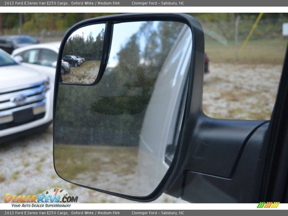 2013 Ford E Series Van E250 Cargo Oxford White / Medium Flint Photo #31