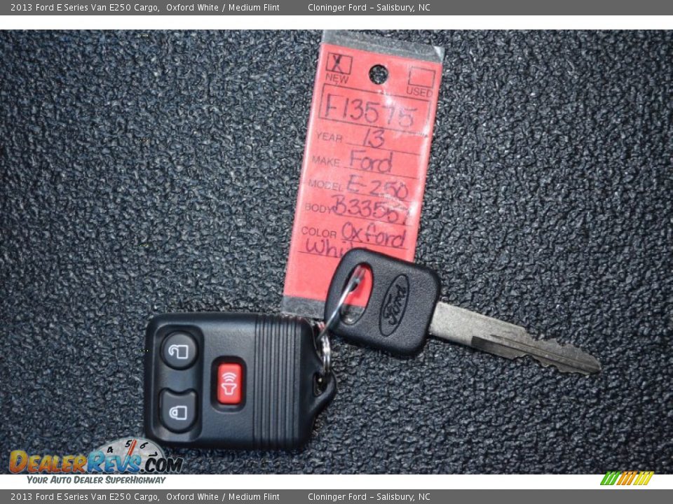 2013 Ford E Series Van E250 Cargo Oxford White / Medium Flint Photo #36