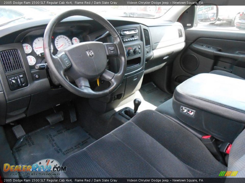 2005 Dodge Ram 1500 SLT Regular Cab 4x4 Flame Red / Dark Slate Gray Photo #9