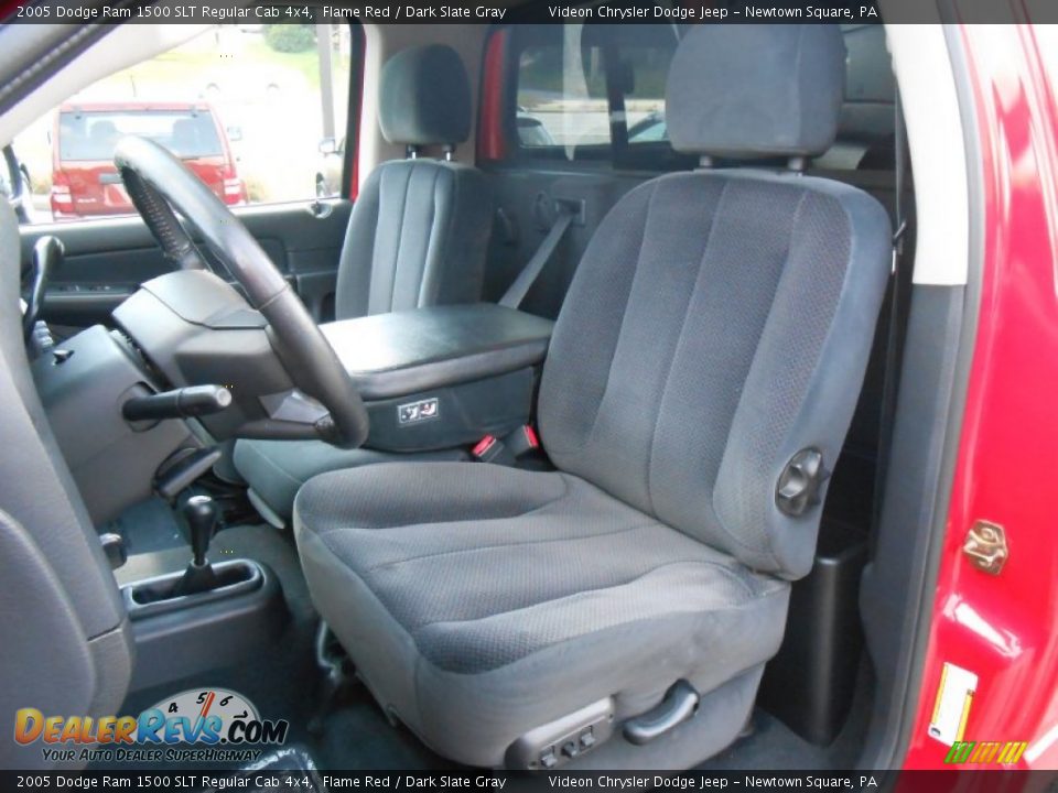 2005 Dodge Ram 1500 SLT Regular Cab 4x4 Flame Red / Dark Slate Gray Photo #11