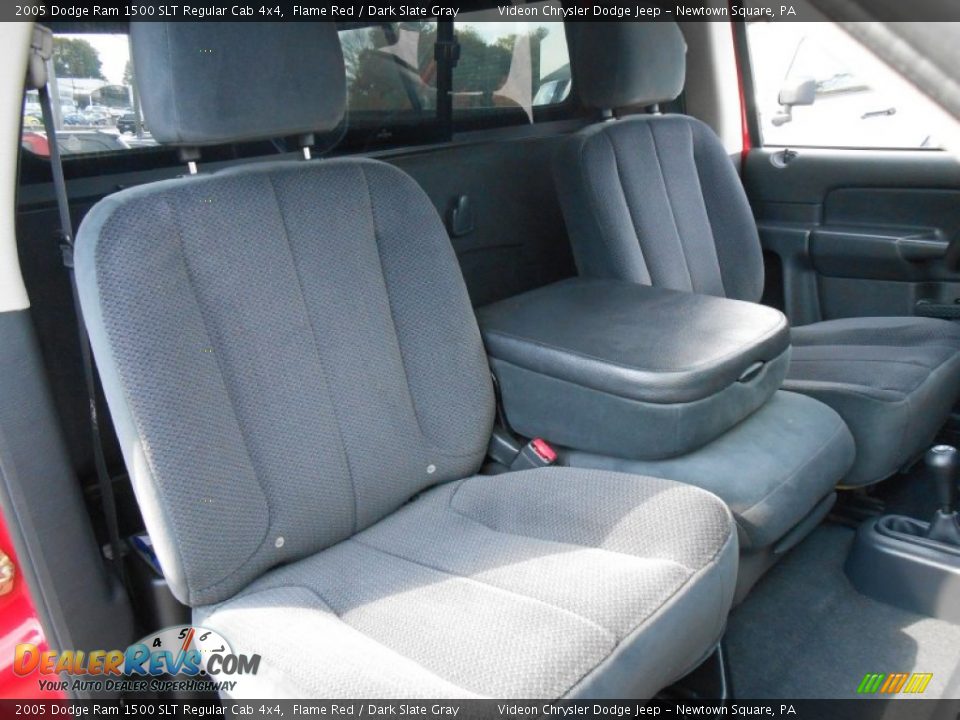 2005 Dodge Ram 1500 SLT Regular Cab 4x4 Flame Red / Dark Slate Gray Photo #14