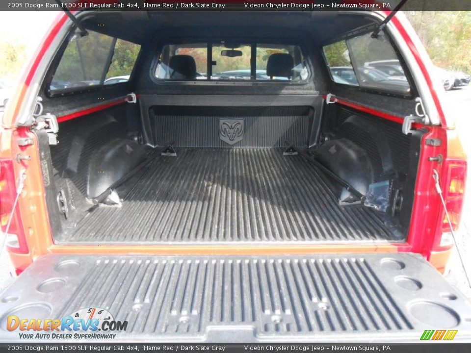 2005 Dodge Ram 1500 SLT Regular Cab 4x4 Flame Red / Dark Slate Gray Photo #15