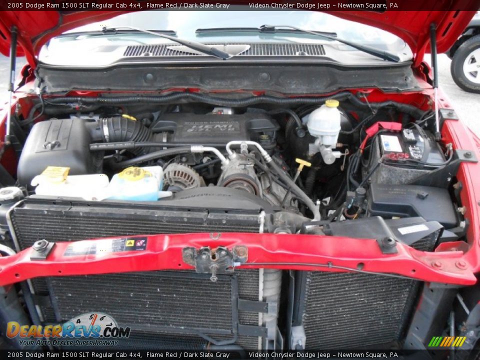 2005 Dodge Ram 1500 SLT Regular Cab 4x4 Flame Red / Dark Slate Gray Photo #16