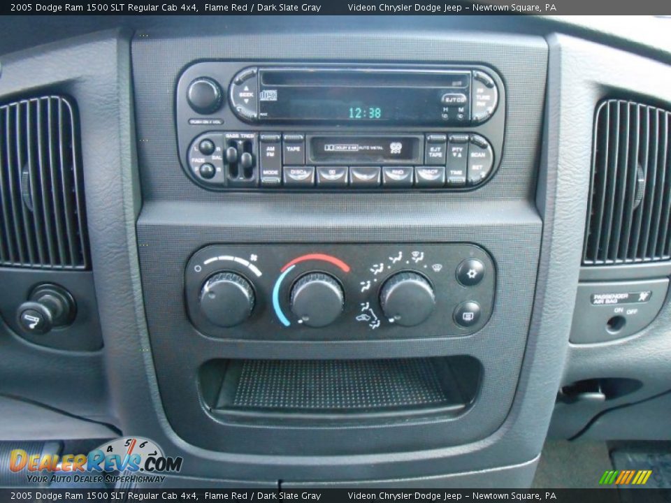 2005 Dodge Ram 1500 SLT Regular Cab 4x4 Flame Red / Dark Slate Gray Photo #19