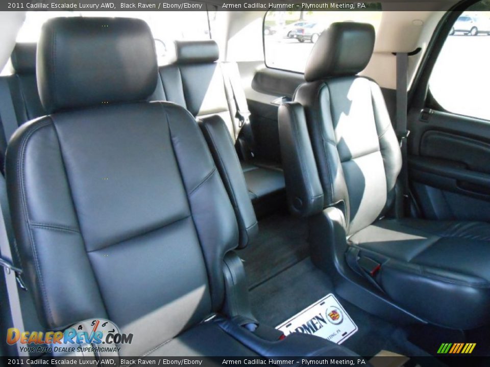 2011 Cadillac Escalade Luxury AWD Black Raven / Ebony/Ebony Photo #15