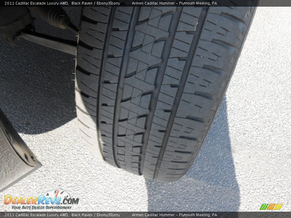 2011 Cadillac Escalade Luxury AWD Black Raven / Ebony/Ebony Photo #22