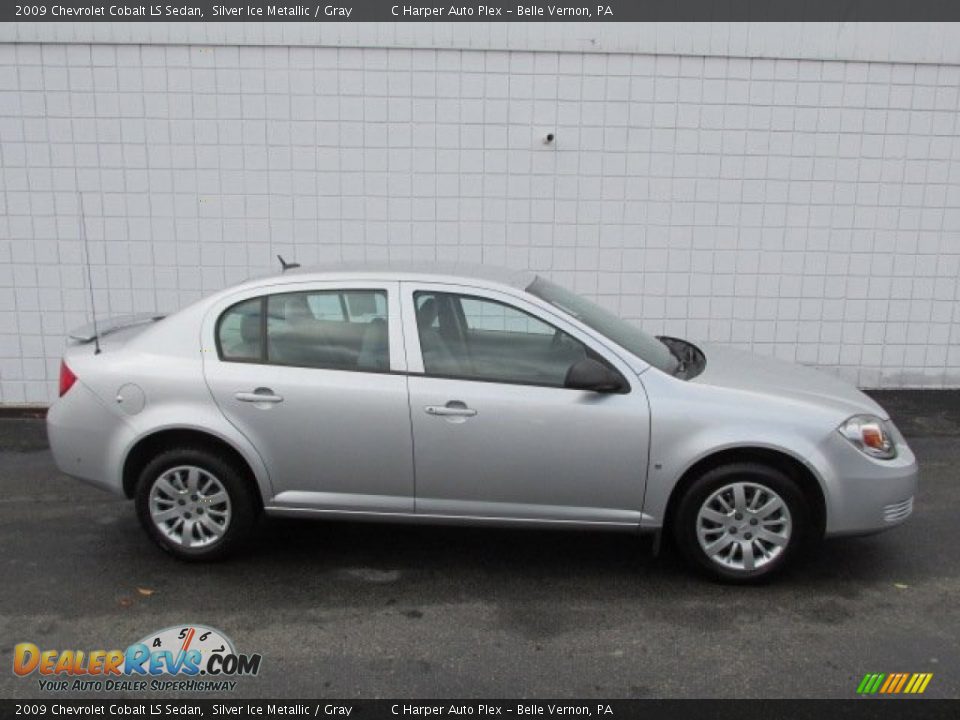 2009 Chevrolet Cobalt LS Sedan Silver Ice Metallic / Gray Photo #2