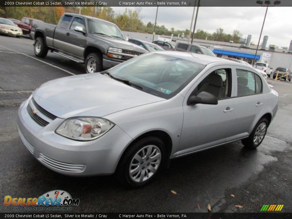 2009 Chevrolet Cobalt LS Sedan Silver Ice Metallic / Gray Photo #5