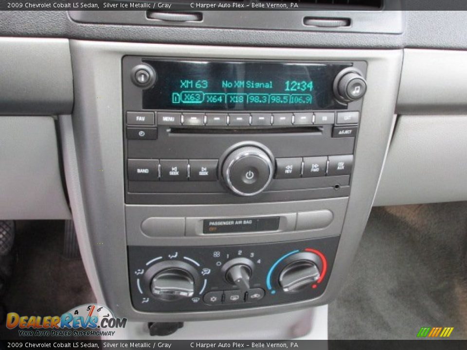 2009 Chevrolet Cobalt LS Sedan Silver Ice Metallic / Gray Photo #14