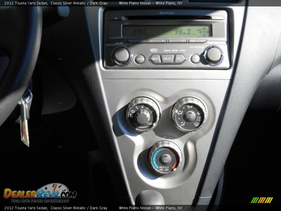 2012 Toyota Yaris Sedan Classic Silver Metallic / Dark Gray Photo #19