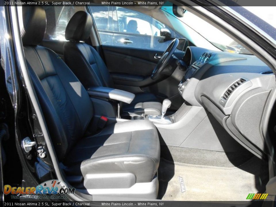 2011 Nissan Altima 2.5 SL Super Black / Charcoal Photo #8