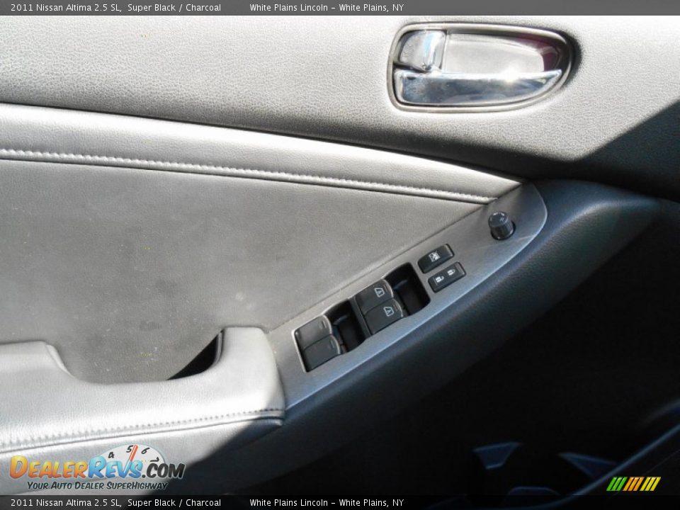 2011 Nissan Altima 2.5 SL Super Black / Charcoal Photo #10