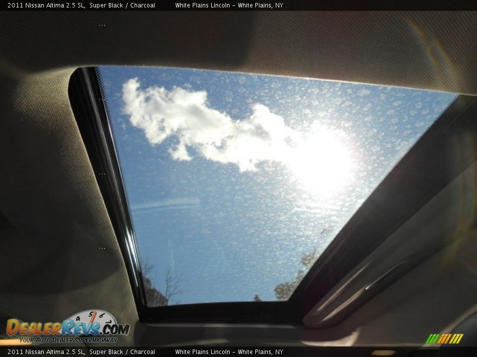2011 Nissan Altima 2.5 SL Super Black / Charcoal Photo #12