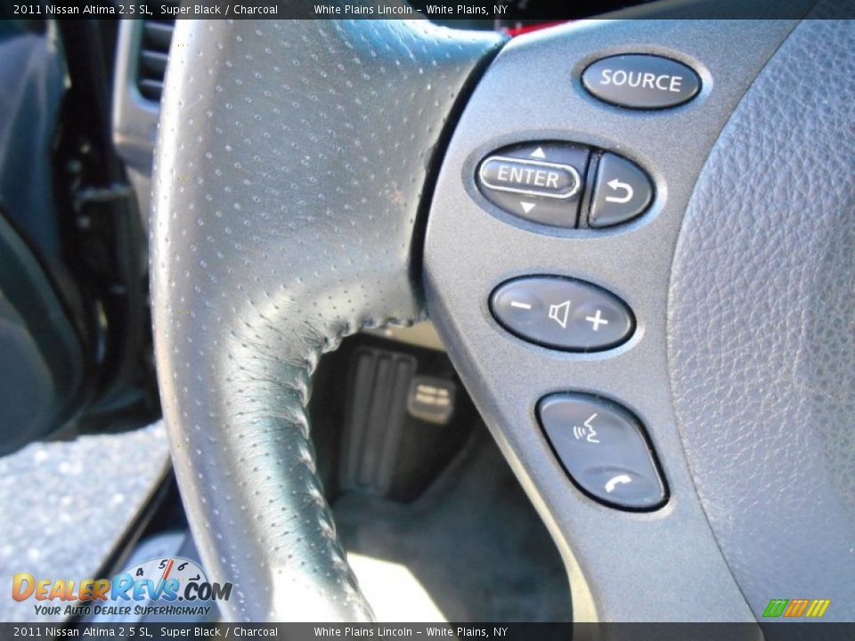 2011 Nissan Altima 2.5 SL Super Black / Charcoal Photo #15