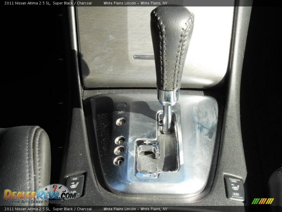 2011 Nissan Altima 2.5 SL Super Black / Charcoal Photo #19