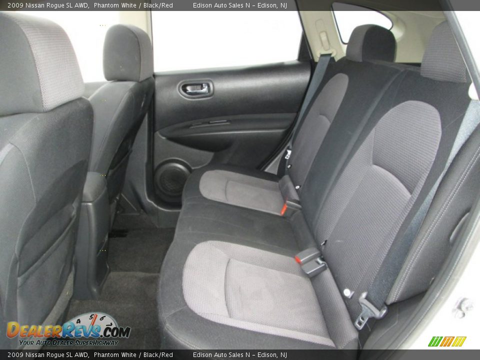 2009 Nissan Rogue SL AWD Phantom White / Black/Red Photo #17