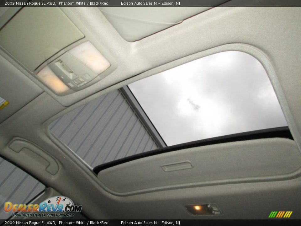 2009 Nissan Rogue SL AWD Phantom White / Black/Red Photo #19