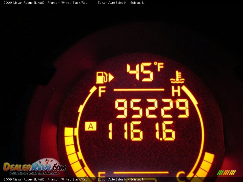 2009 Nissan Rogue SL AWD Phantom White / Black/Red Photo #23
