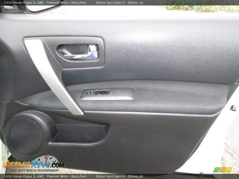 2009 Nissan Rogue SL AWD Phantom White / Black/Red Photo #27