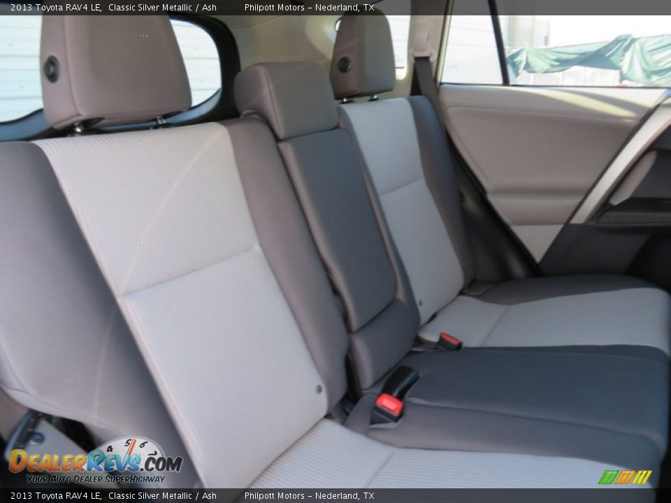 2013 Toyota RAV4 LE Classic Silver Metallic / Ash Photo #20