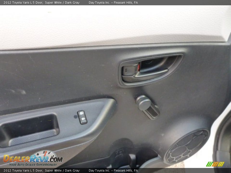 2012 Toyota Yaris L 5 Door Super White / Dark Gray Photo #14