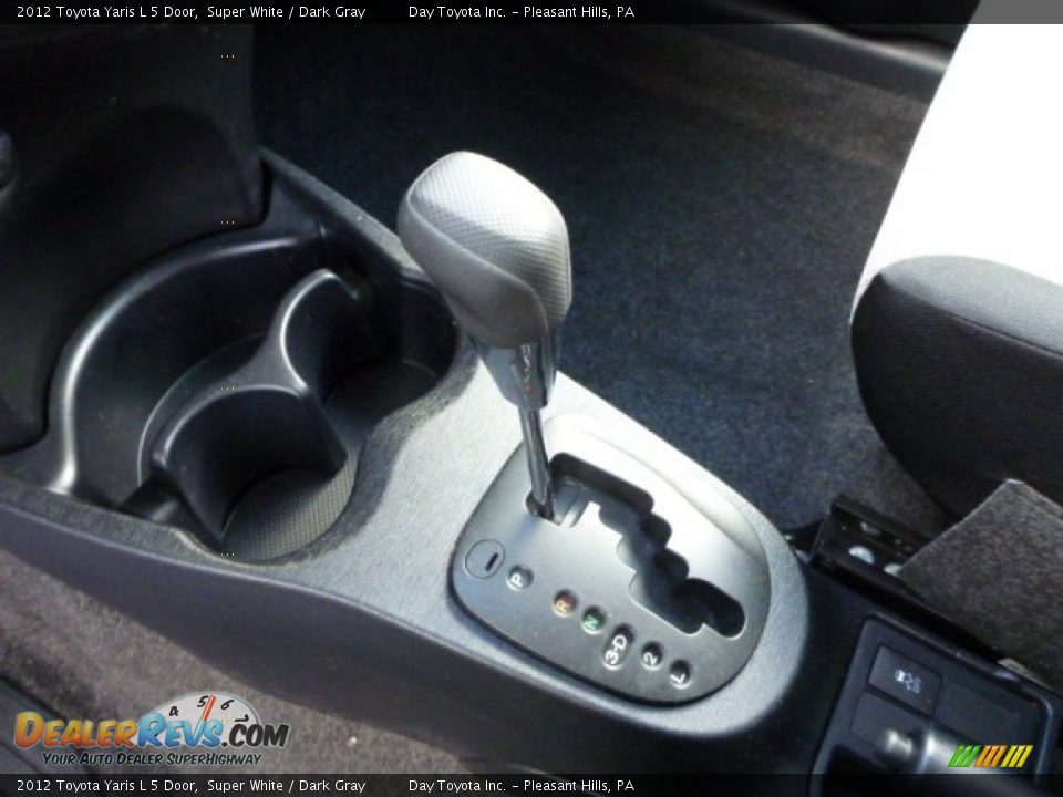 2012 Toyota Yaris L 5 Door Super White / Dark Gray Photo #16